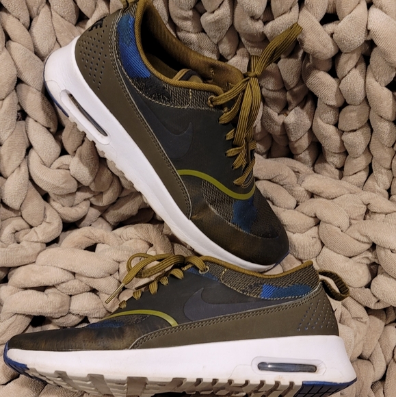 Nike Air Max Thea CAMO Army Green Blue White - Picture 4 of 6